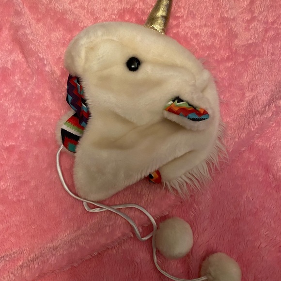 🦄Unicorn hat🦄 - Picture 2 of 6